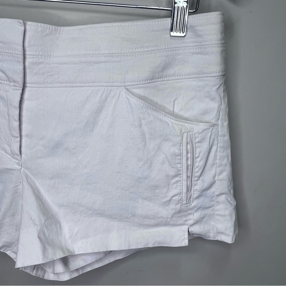 Bebe White Linen Shorts Size 8​ - Picture 3 of 9